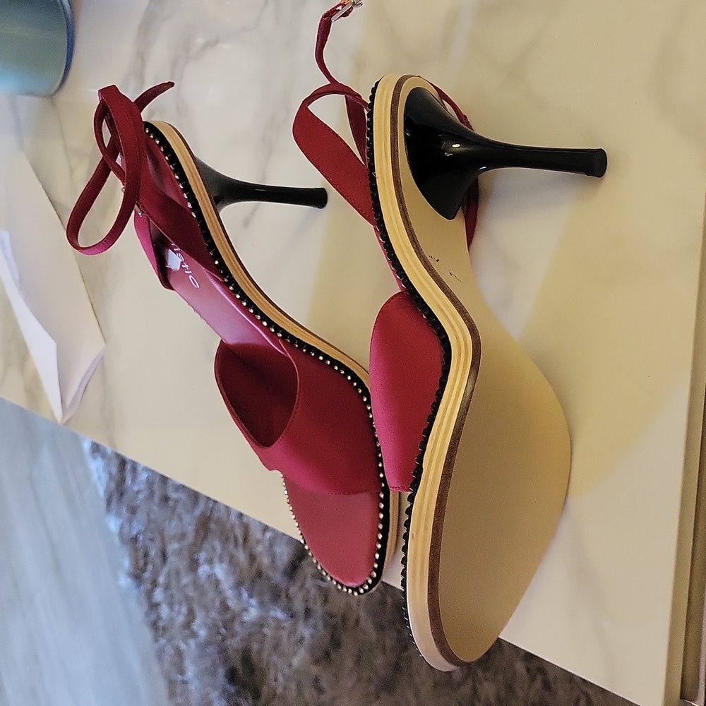 Shoes - Picture 3 of 3